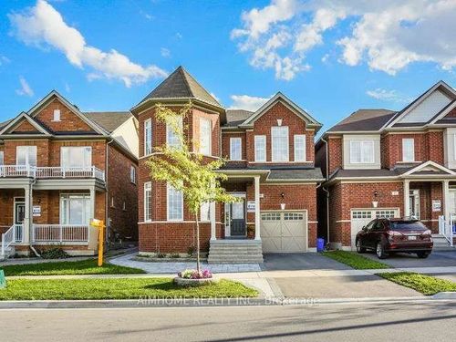 69 James Parrott Avenue, Markham, ON, L6E0E4 | Card Image
