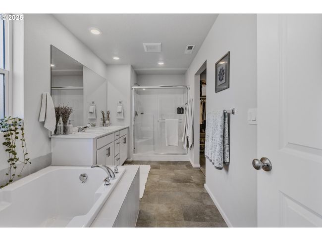 2666 26 Th Loop, House other with 4 bedrooms, 3 bathrooms and 2 parking in Springfield OR | Image 29