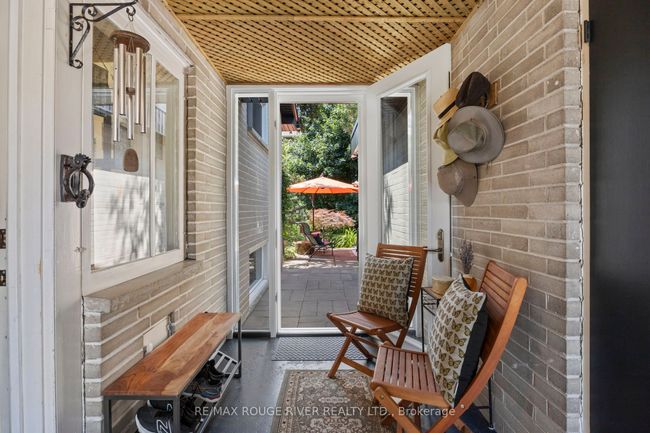 22 Duffin St, House other with 3 bedrooms, 2 bathrooms and 4 parking in Ajax ON | Image 9