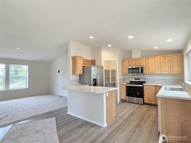 1138 W Lauridsen Blvd, House other with 3 bedrooms, 2 bathrooms and null parking in Port Angeles WA | Image 9