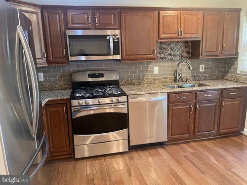 unit-2-5102 Glassmanor Dr, OXON HILL, MD, 20745-2744 | Card Image
