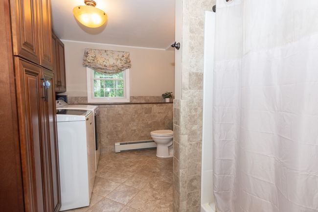 34 Taft St, House other with 3 bedrooms, 2 bathrooms and 6 parking in Killingly CT | Image 21