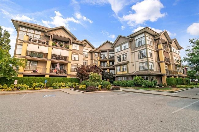 202B - 45595 Tamihi Way, Condo with 2 bedrooms, 1 bathrooms and 2 parking in Chilliwack BC | Image 1