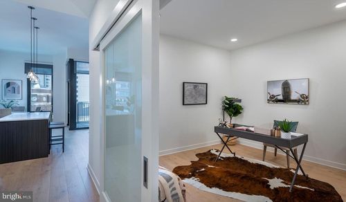 2b-w-0707-4710 Elm Street, BETHESDA, MD, 20814 | Card Image