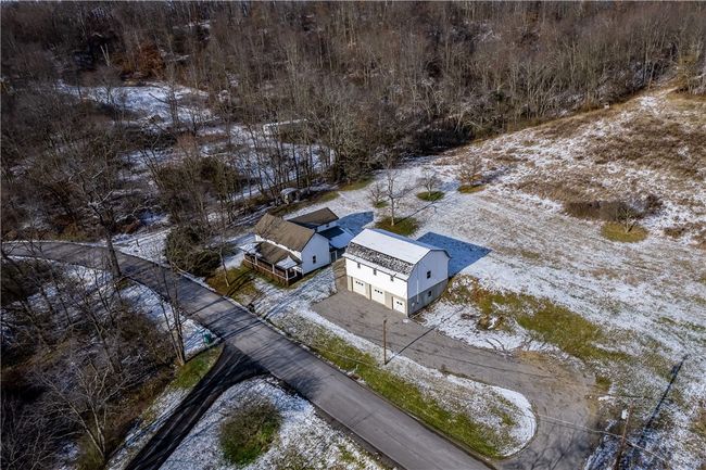 155 Old East Butler Road., House other with 4 bedrooms, 3 bathrooms and 3 parking in Summit Twp - BUT PA | Image 4