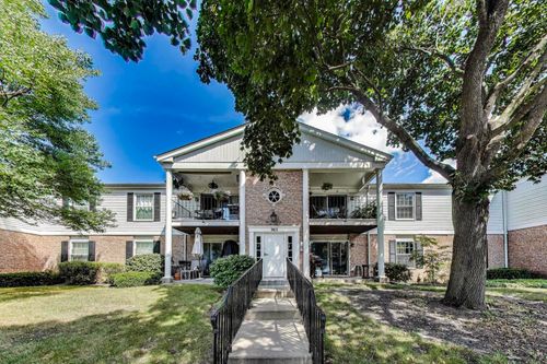 apt-3-963 Golf Course Rd, Crystal Lake, IL, 60014-8805 | Card Image