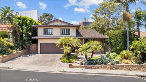921 N Hillside Dr, Long Beach, CA, 90815 | Card Image