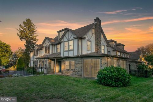 501 E Manoa Rd, HAVERTOWN, PA, 19083-5601 | Card Image