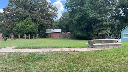 1805 N 3rd Ave, Laurel, MS, 39440-2801 | Card Image