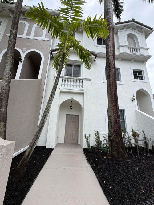 112 Bayfront Dr, Boynton Beach, FL, 33435-8600 | Card Image