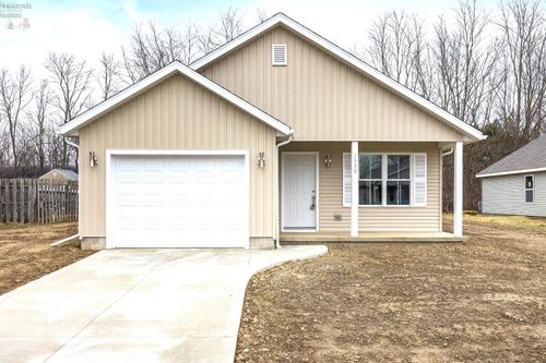 1999 E Oldgate St, Sandusky, OH, 44870-5163 | Card Image