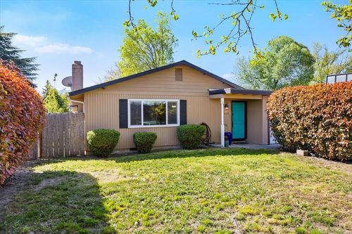 113 Houston Rd, Phoenix, OR, 97535-5700 | Card Image