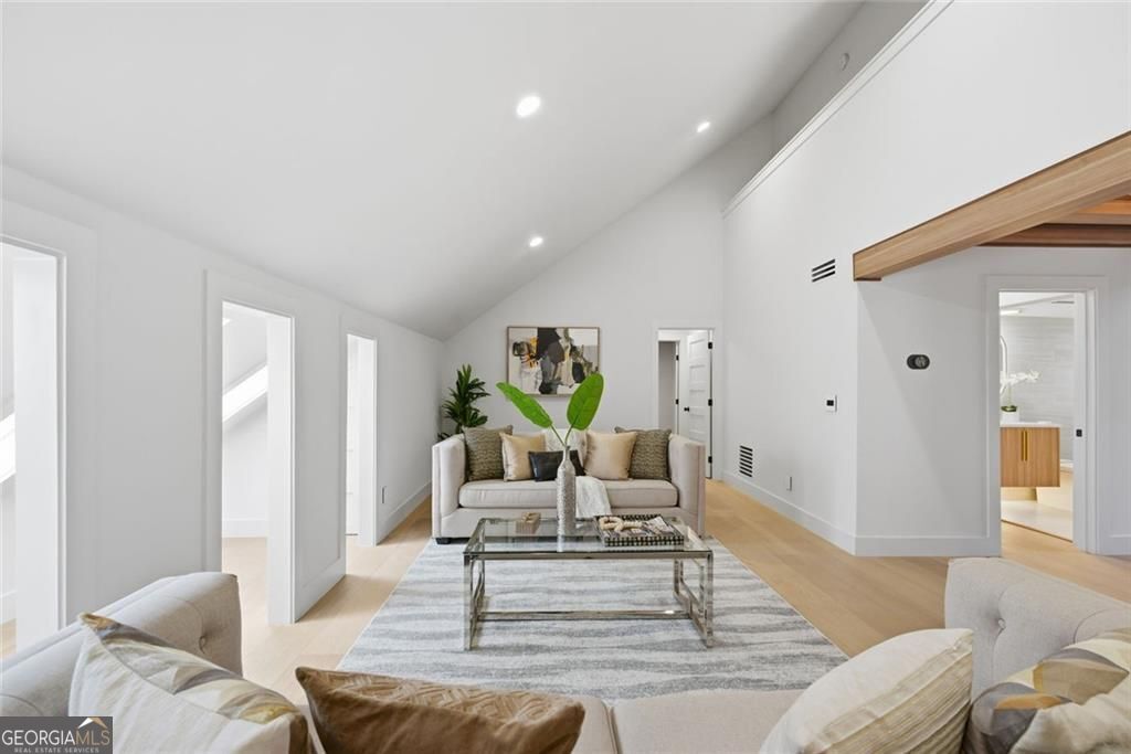 Residential in Brookhaven 5