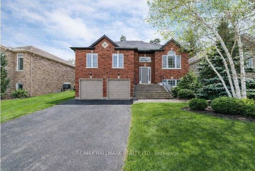 29 Wildwood Trail, Barrie, ON, L4N7Z4 | Card Image