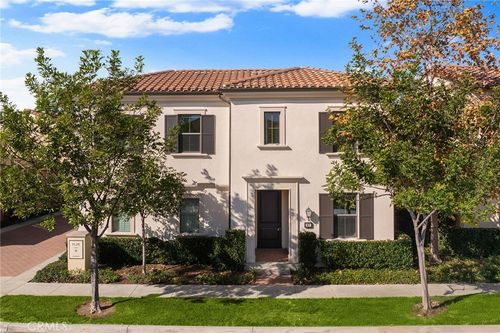 67 Runner, Irvine, CA, 92620-7360 | Card Image