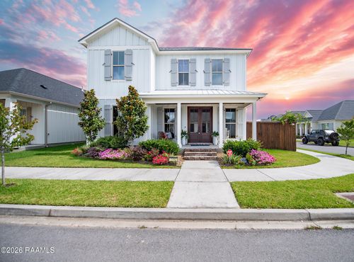209 Oak Ter, Lafayette, LA, 70508-8320 | Card Image