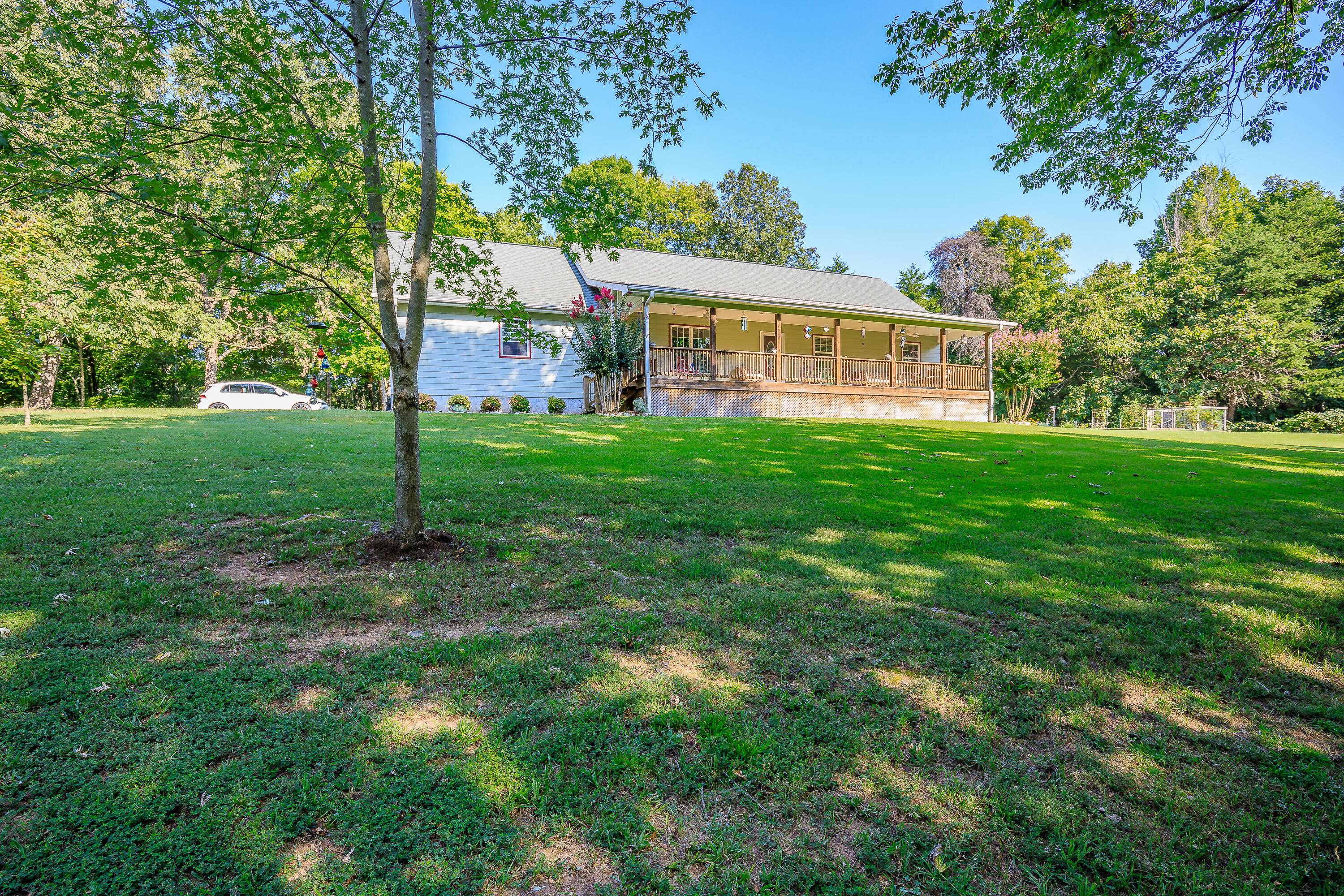 Mission Ridge Rd, Rossville, GA 30741