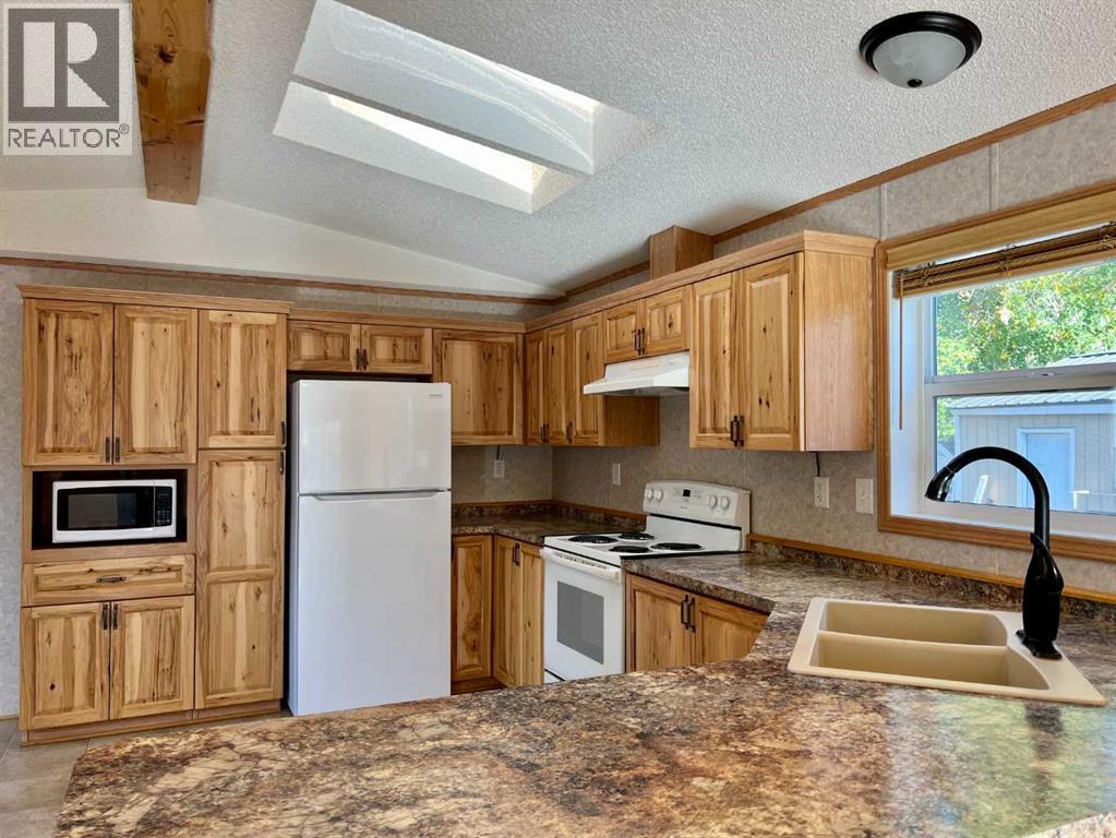 Residential in Pincher Creek 4