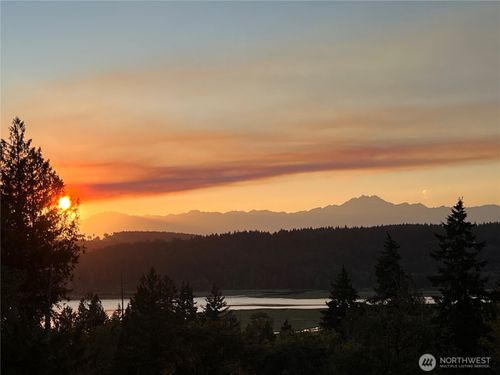 321 Ne Alder Creek Ln, Belfair, WA, 98528-8360 | Card Image