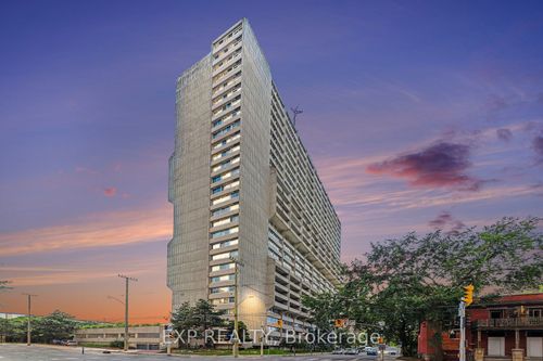 204-500 Laurier Ave W, Ottawa, ON, K1R5E1 | Card Image