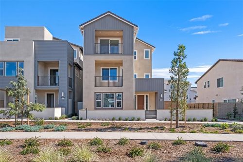 125 Seep, Irvine, CA, 92618-5949 | Card Image