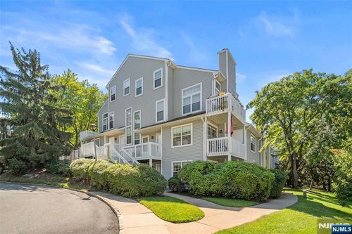 22 Mallard Court, Englewood, NJ, 07631 | Card Image