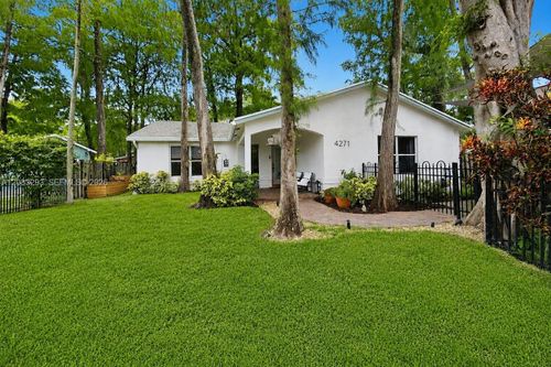 4271 Nw 20th Ave, Oakland Park, FL, 33309-3616 | Card Image