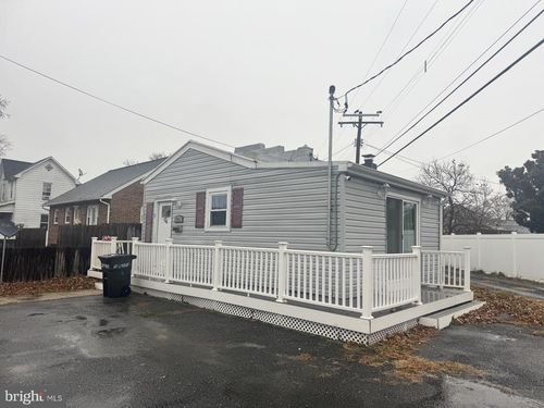 201 Mace Ave, ESSEX, MD, 21221-6623 | Card Image