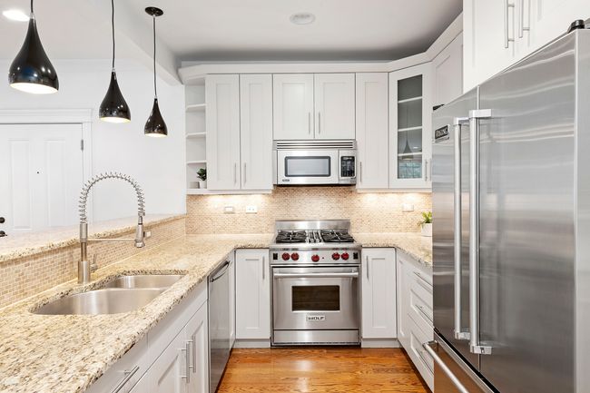 APT-2 - 843 W Diversey Pkwy, Home with 2 bedrooms, 2 bathrooms and 1 parking in CHICAGO IL | Image 9