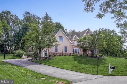 204 Sandy Flash Dr, KENNETT SQUARE, PA, 19348-2586 | Card Image