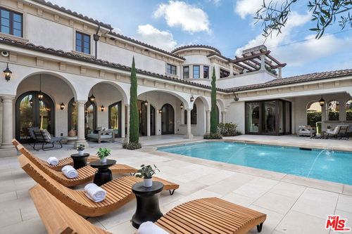 6882 Arizona Ave, Los Angeles, CA, 90045-1380 | Card Image