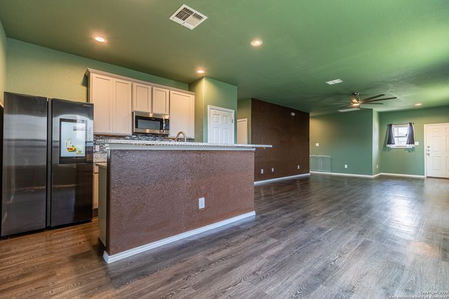 14615 Stirrup Trce, House other with 3 bedrooms, 2 bathrooms and null parking in Elmendorf TX | Image 18