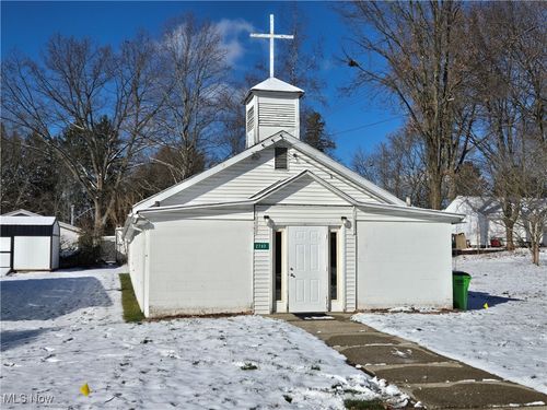 2783 Ithaca Ave, Akron, OH, 44312-4507 | Card Image