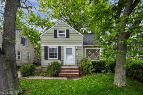 3516 Park Drive, Parma, OH, 44134 | Card Image