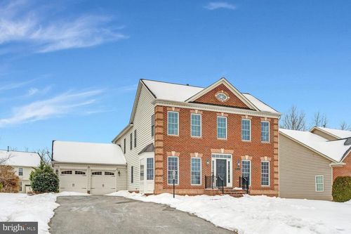 8749 Bancroft Dr, WALDORF, MD, 20603-4031 | Card Image