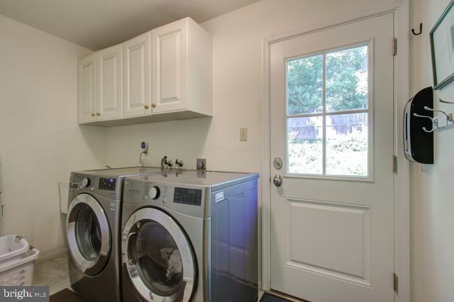 9004 Levelle Dr, House other with 5 bedrooms, 3 bathrooms and null parking in CHEVY CHASE MD | Image 12