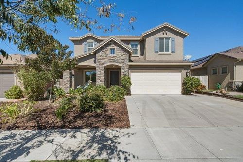 1634 Santana Ranch Dr, Hollister, CA, 95023-9765 | Card Image
