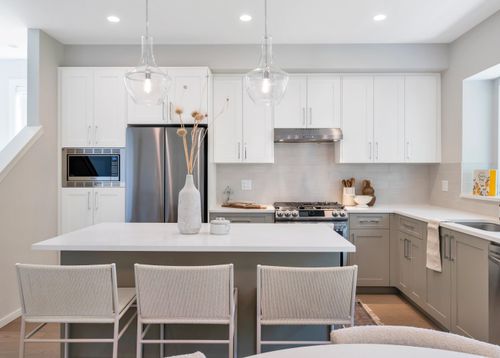 124-1833 165a St, Surrey, BC, V3Z9N3 | Card Image