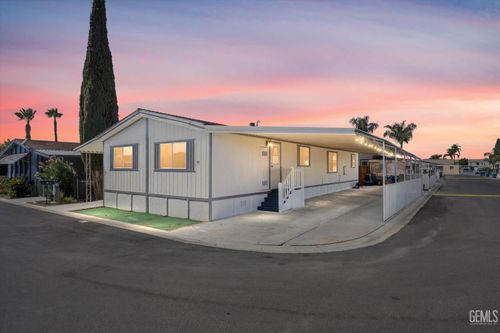 spc-91-2042 Girard St, Delano, CA, 93215-4813 | Card Image