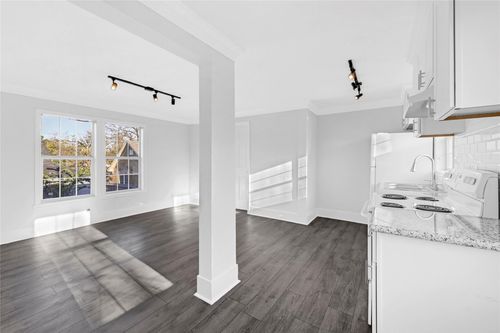 c-1633 Fourcade St, Houston, TX, 77023-3642 | Card Image