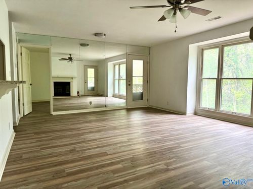 4948 Seven Pine Cir, Huntsville, AL, 35816-1316 | Card Image