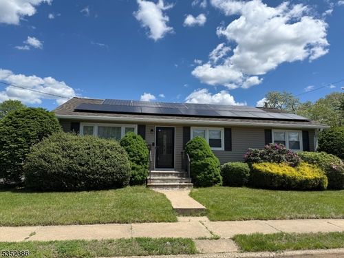 8 N 6th Ave, Manville, NJ, 08835-1506 | Card Image