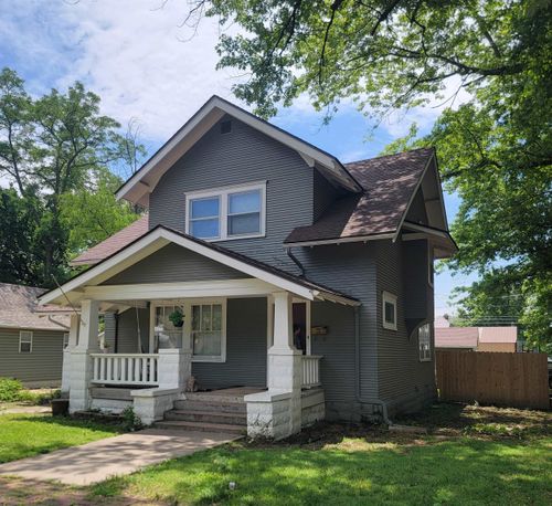 201 E Clark Ave, Augusta, KS, 67010-1511 | Card Image