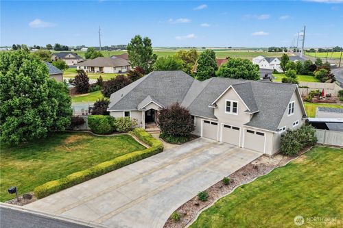 5027 Road K.8 Ne, Moses Lake, WA, 98837-8569 | Card Image