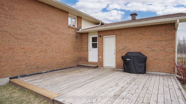 2150 8 Th Line Rd, House other with 5 bedrooms, 2 bathrooms and 8 parking in Metcalfe ON | Image 30