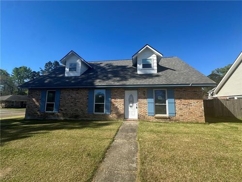5111 Parkin Ave, Greenwell Springs, LA, 70739-3427 | Card Image