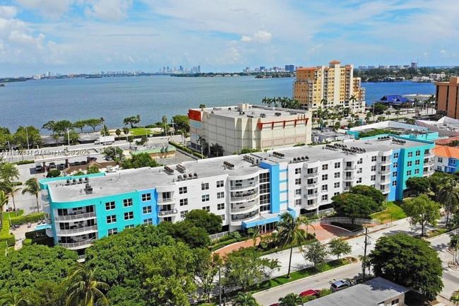 APT-304 - 1555 N Treasure Dr, Condo with 2 bedrooms, 2 bathrooms and null parking in North Bay Village FL | Image 24
