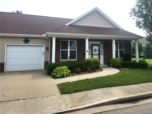 8 Courtyard Blvd, Sullivan, IL, 61951-7000 | Card Image