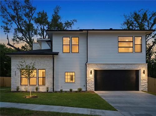 227 Ne H St, Bentonville, AR, 72712 | Card Image