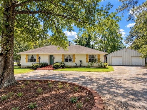 18318 Cusachs Dr, Covington, LA, 70433-0350 | Card Image